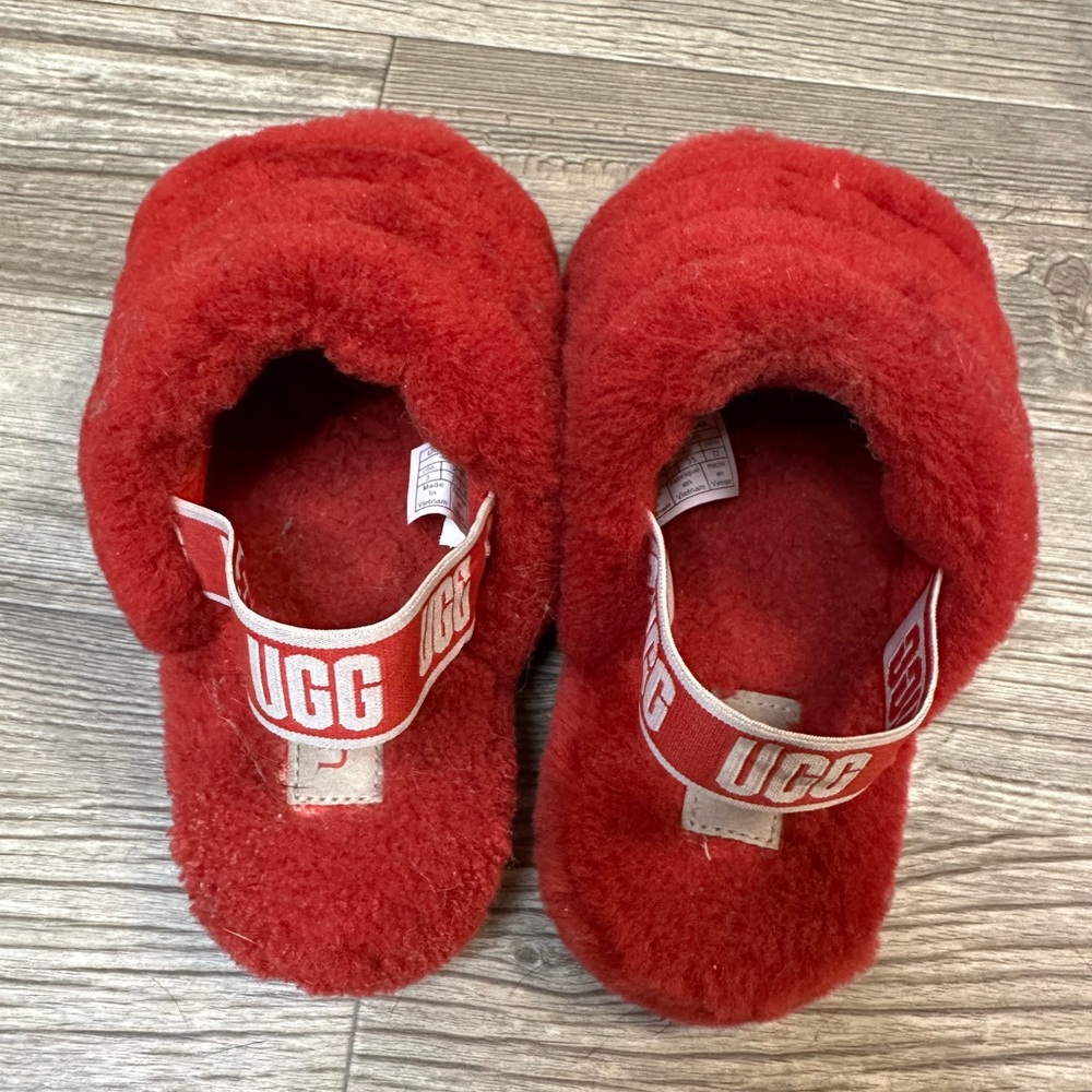 UGG Fluff Yeah Slides for kids